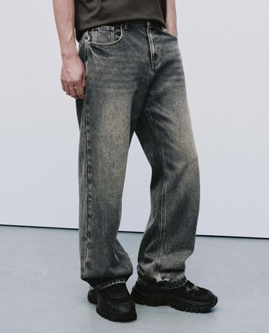  URBAN REVIVO - Quần jeans nam ống rộng wash bạc 