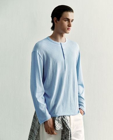  URBAN REVIVO - Áo thun nam cổ henley tay dài 