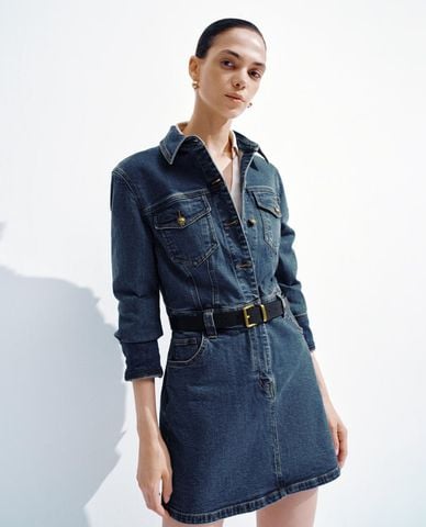  URBAN REVIVO - Đầm denim mini cổ bẻ tay dài phối nút 