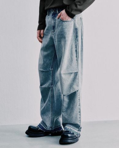  URBAN REVIVO - Quần jeans nam ống rộng xếp nếp 