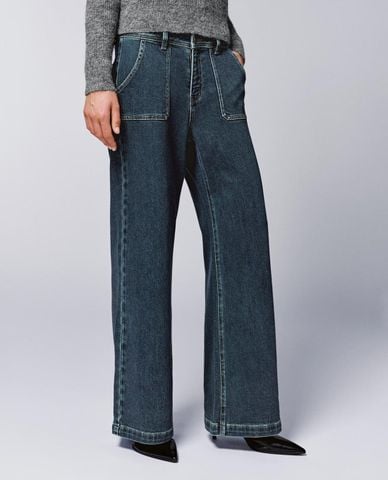  URBAN REVIVO - Quần jeans nữ ống loe phối túi 