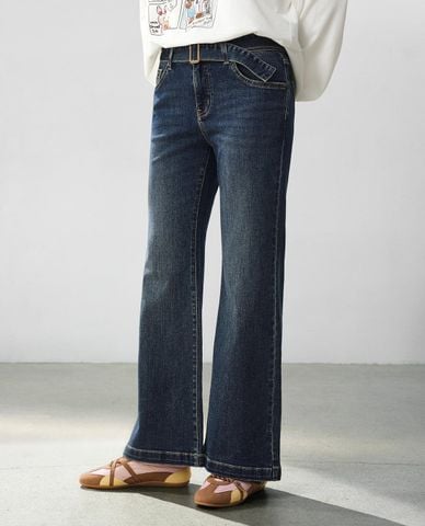  URBAN REVIVO - Quần jeans nữ ống loe kèm thắt lưng 