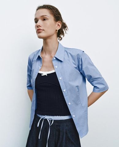  URBAN REVIVO - Áo sơ mi nữ cổ bẻ tay lửng phối caro 