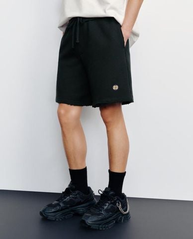  URBAN REVIVO - Quần short nam ống rộng lưng thun dây rút 