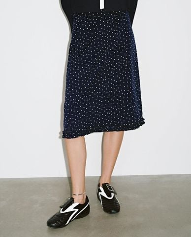  URBAN REVIVO - Chân váy chữ A midi chấm bi 