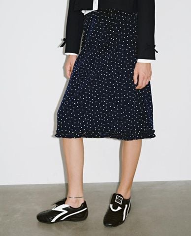  URBAN REVIVO - Chân váy chữ A midi chấm bi 