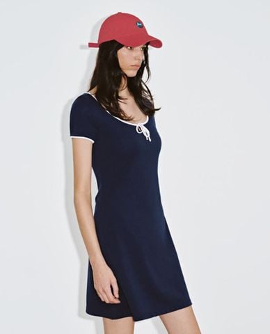  URBAN REVIVO - Đầm mini cổ vuông tay ngắn phối nơ 