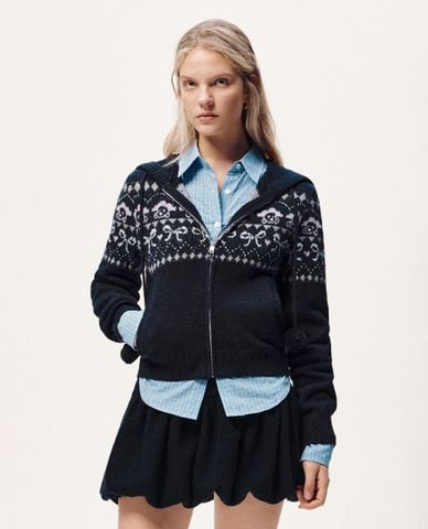  URBAN REVIVO - Áo khoác dệt kim nữ phối mũ họa tiết nordic 