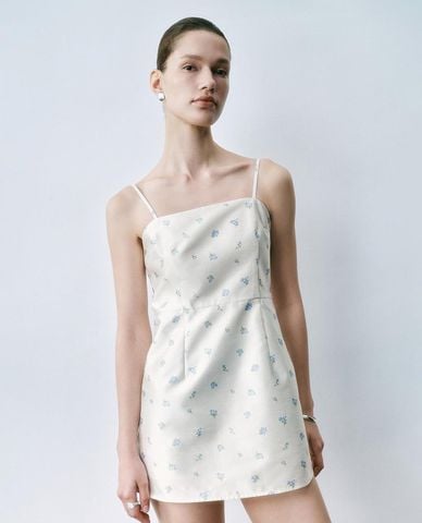  URBAN REVIVO - Đầm hai dây mini họa tiết hoa nhí 