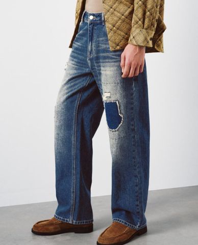  URBAN REVIVO - Quần jeans nam ống đứng patchwork 