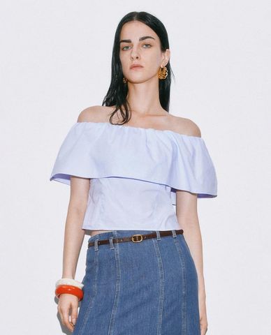  URBAN REVIVO - Áo trễ vai nữ phom croptop phối bèo 
