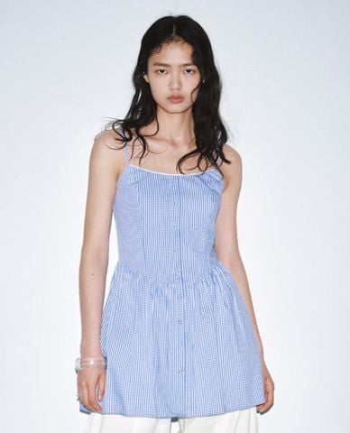  URBAN REVIVO - Đầm hai dây mini kẻ sọc phối nút 