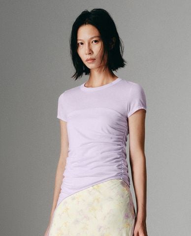  URBAN REVIVO - Áo kiểu nữ cổ tròn nhún eo phối dây rút 