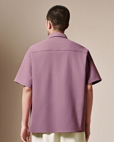  URBAN REVIVO - Áo sơ mi nam cổ bẻ tay ngắn phối túi hộp 