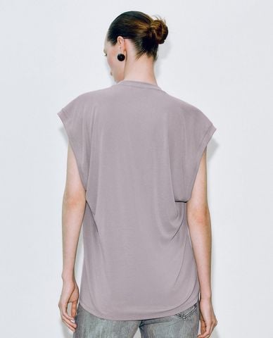  URBAN REVIVO - Áo thun nữ cổ tròn tay ngắn trẻ trung 