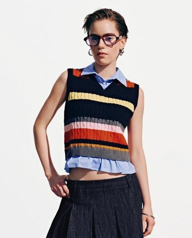  URBAN REVIVO - Áo sát nách nữ dệt kim cổ bẻ kẻ sọc 