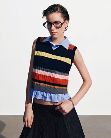  URBAN REVIVO - Áo sát nách nữ dệt kim cổ bẻ kẻ sọc 