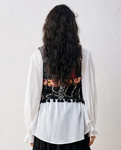  URBAN REVIVO - Áo khoác gilet nữ dệt kim tua rua 