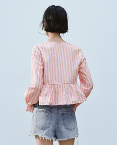  URBAN REVIVO - Áo kiểu nữ cổ V tay dài phối thắt nơ 