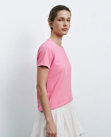  URBAN REVIVO - Áo thun nữ cổ tròn tay ngắn phối họa tiết 