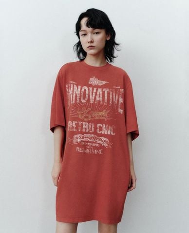  URBAN REVIVO - Đầm mini cổ tròn tay ngắn in họa tiết 