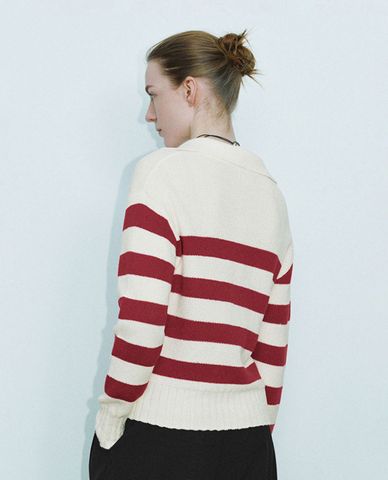  URBAN REVIVO - Áo sweatshirt nữ cổ bẻ tay dài 
