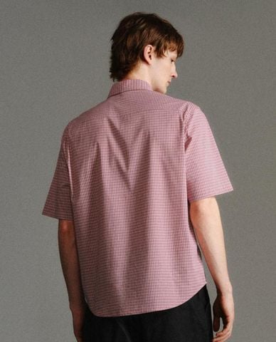  URBAN REVIVO - Áo sơ mi nam cổ bẻ tay ngắn sọc caro 