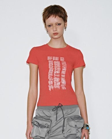  URBAN REVIVO - Áo thun nữ cổ tròn tay ngắn phom ôm 