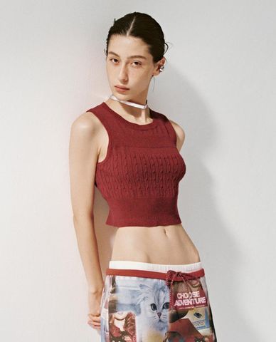  URBAN REVIVO - Áo sát nách nữ dệt kim phom croptop 