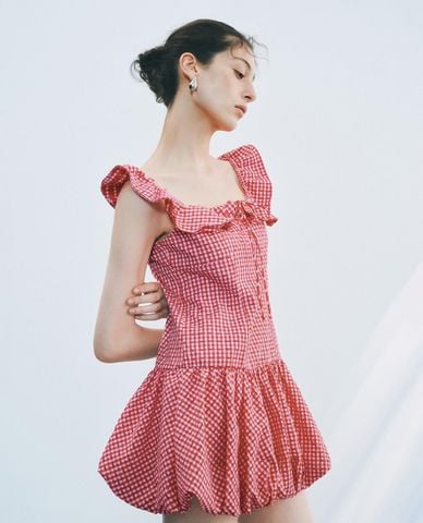  URBAN REVIVO - Đầm hai dây mini cổ vuông kẻ caro 