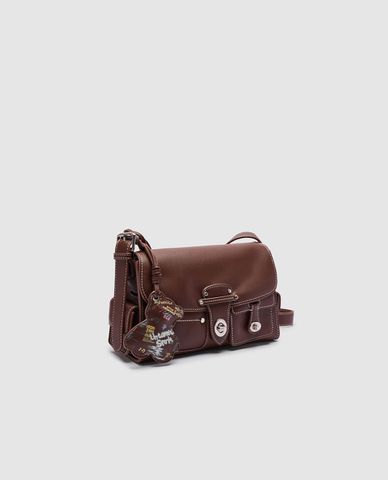  URBAN REVIVO - Túi đeo vai nữ phom chữ nhật phối charm 