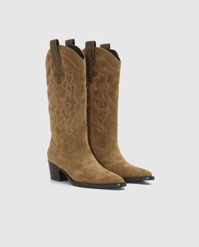  URBAN REVIVO - Boots nữ đế cao họa tiết hoa văn 