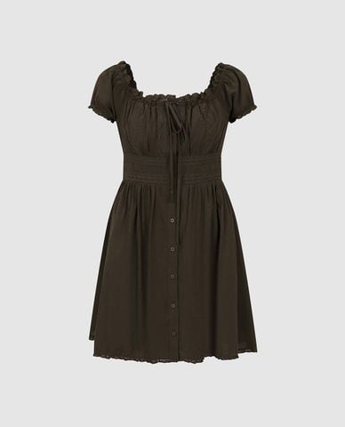  URBAN REVIVO - Đầm mini cổ vuông tay ngắn viền ren 