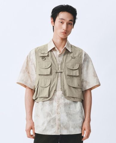  URBAN REVIVO - Áo khoác gillet nam phối túi hộp 