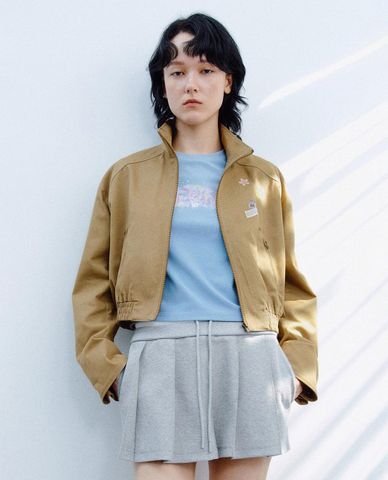  URBAN REVIVO - Áo khoác croptop nữ cổ trụ tay dài 