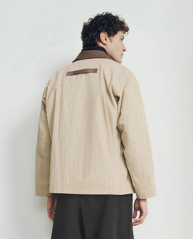  URBAN REVIVO - Áo khoác sơ mi nam phối khóa zip hiện đại 