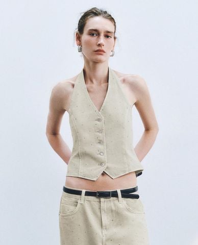  URBAN REVIVO - Áo kiểu nữ cổ yếm phối nút cài tròn 