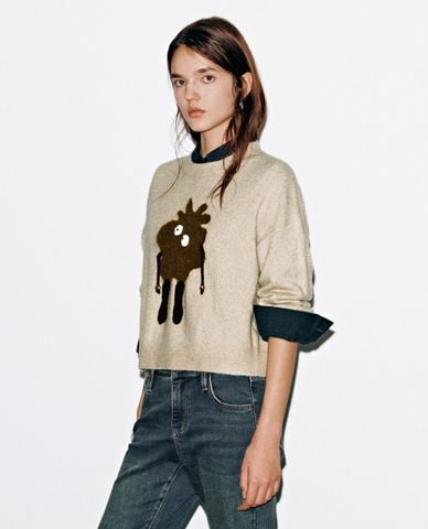  URBAN REVIVO - Áo dệt kim nữ cổ tròn tay dài thêu họa tiết 