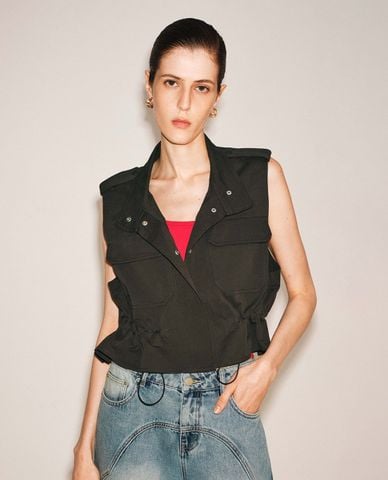  URBAN REVIVO - Áo khoác gilet nữ cổ cao phối túi hộp 