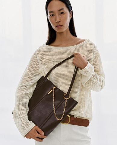  URBAN REVIVO - Túi tote nữ hình thang phối dây xích 