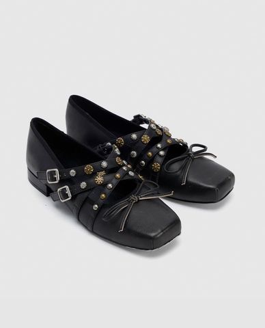  URBAN REVIVO - Giày lười nữ đế thấp phối nơ 