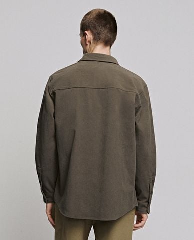  URBAN REVIVO - Áo sơ mi nam tay dài kẻ sọc 