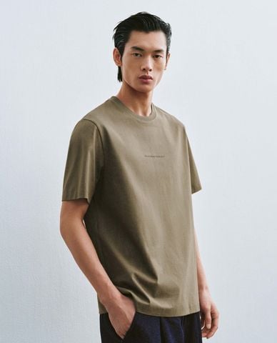 URBAN REVIVO - Áo thun nam cổ tròn tay ngắn trẻ trung 