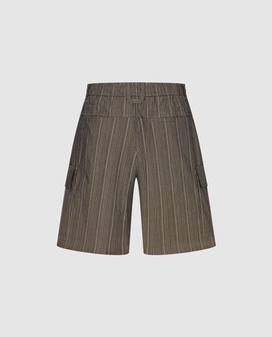  URBAN REVIVO - Quần short nam ngang gối Leisure 