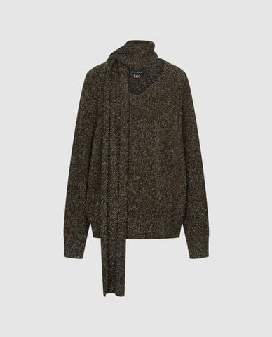  URBAN REVIVO - Áo dệt kim nữ cổ V ánh kim phối khăn choàng 