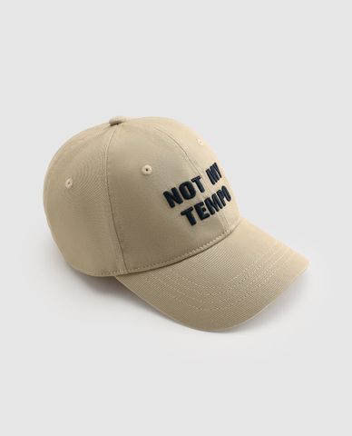  URBAN REVIVO - Nón bóng chày unisex thêu chữ 