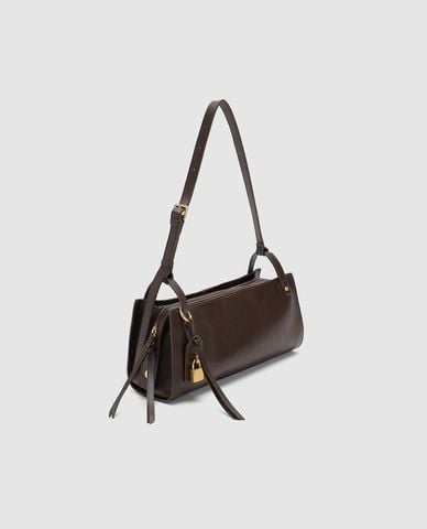  URBAN REVIVO - Túi đeo vai nữ phom chữ nhật phối charm 