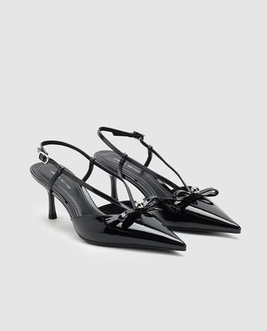  URBAN REVIVO - Giày sandals cao gót nữ bít mũi phối nơ 