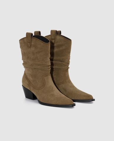  URBAN REVIVO - Giày boots nữ đế cao nhún xếp li 
