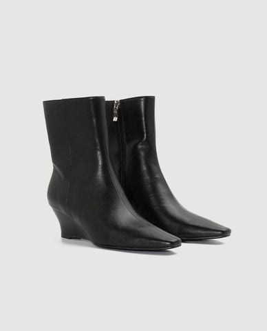  URBAN REVIVO - Boots đế cao nữ mũi nhọn khóa kéo 
